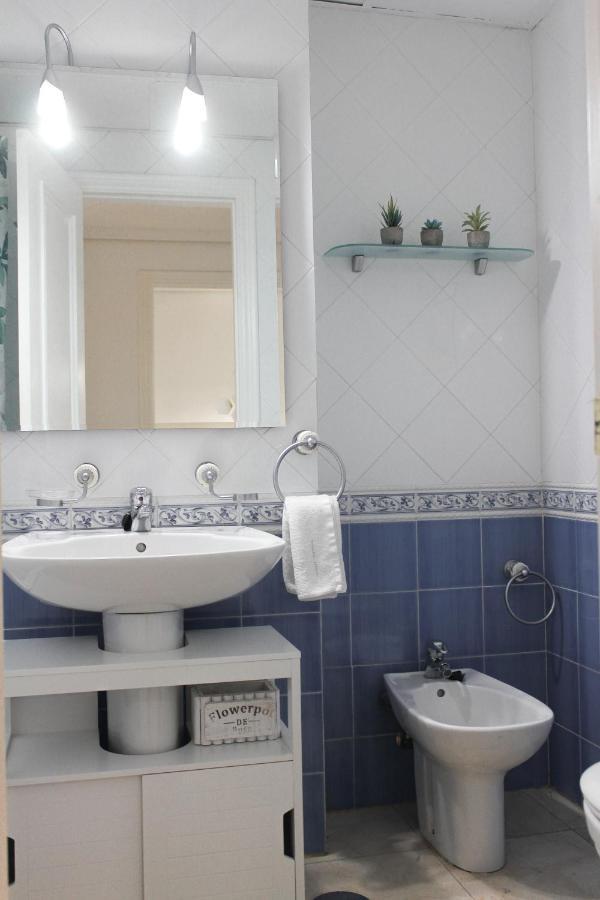 Monkeys Apartments Lumbreras Deluxe Sevilla Dış mekan fotoğraf